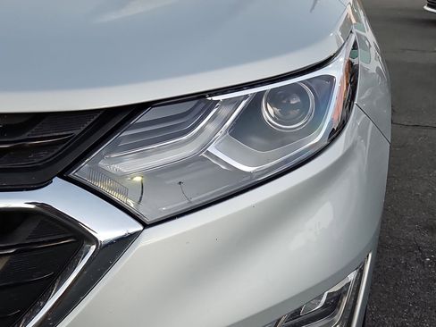 Used 2018 Chevrolet Equinox LT image 12