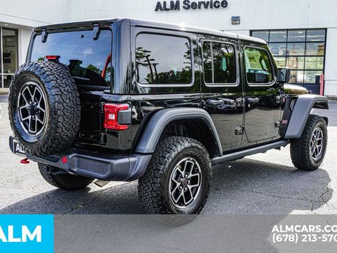 Used 2025 Jeep Wrangler Unlimited Rubicon AWD/4WD image 6