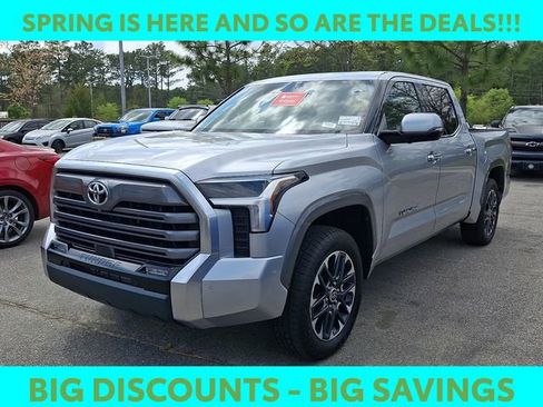 Used 2023 Toyota Tundra Limited image 4