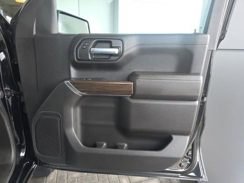 Used 2021 Chevrolet Silverado 1500 LT Trail Boss w/ Bed Protection Package image 10