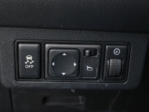 Used 2012 Nissan Versa 1.8 S w/ Plus Pkg image 13