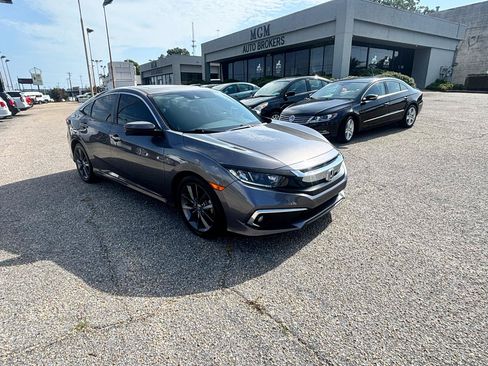 Used 2019 Honda Civic EX image 39