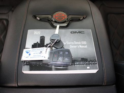 Used 2022 GMC Sierra 1500 AT4 w/ AT4 Premium Package AWD/4WD image 28