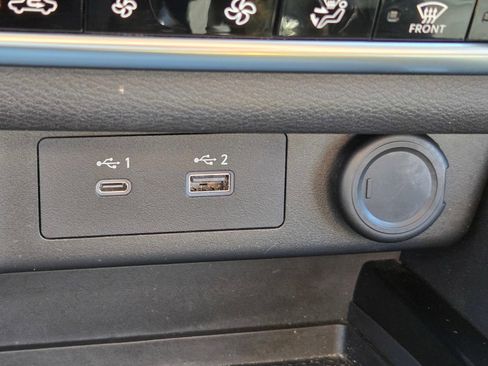 Used 2023 Nissan Rogue SV w/ SV Premium B Package FWD image 28