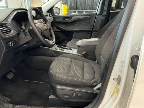 Used 2023 Ford Escape Active AWD/4WD image 17