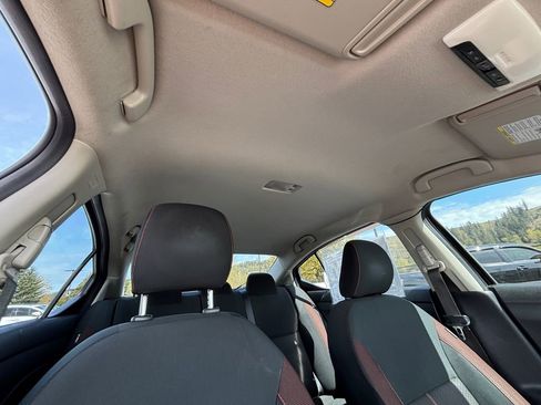 Used 2020 Nissan Versa SR FWD image 15