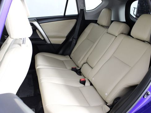 Used 2015 Toyota RAV4 XLE image 18