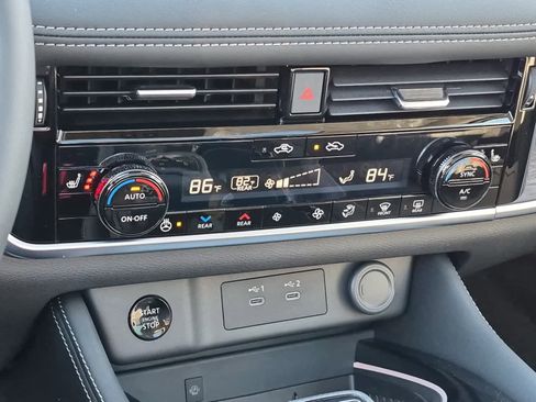 New 2026 Nissan Rogue Platinum w/ Platinum Premium Package image 17