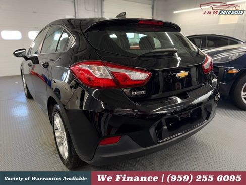 Used 2019 Chevrolet Cruze LS w/ LS Convenience Package FWD image 10