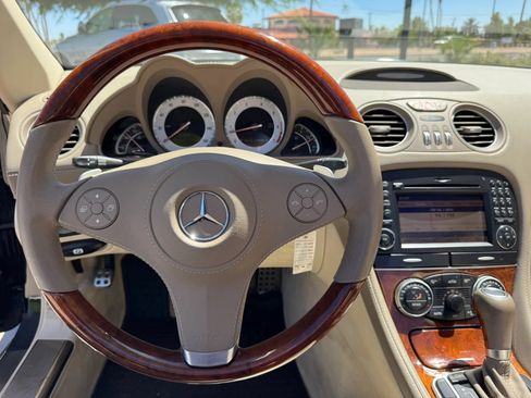 Used 2009 Mercedes-Benz SL 550 image 20