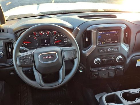 Used 2024 GMC Sierra 2500 Pro w/ Convenience Package RWD image 5