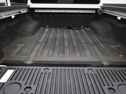 Used 2022 Nissan Frontier PRO-4X w/ Pro-4X Premium Package image 22