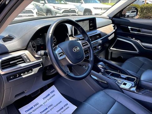 Certified 2021 Kia Telluride EX w/ Towing Package AWD/4WD image 9