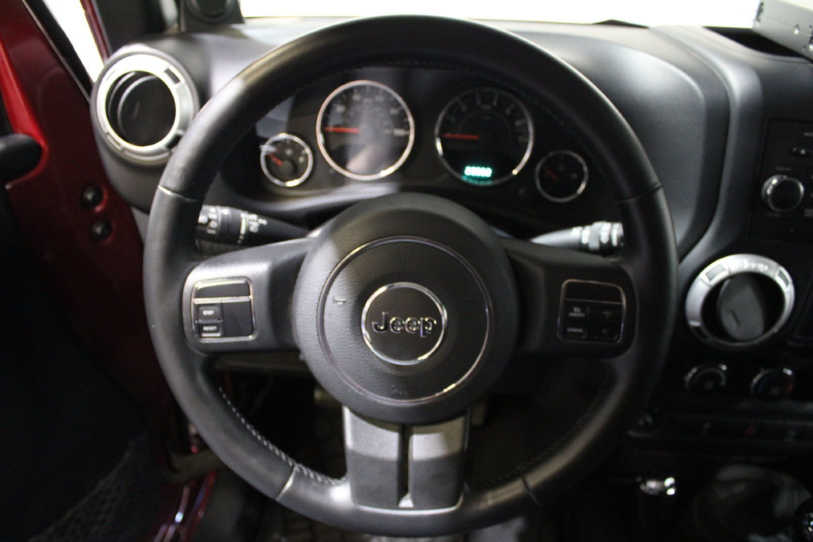 Used 2011 Jeep Wrangler Rubicon w/ Dual Top Group AWD/4WD image 23