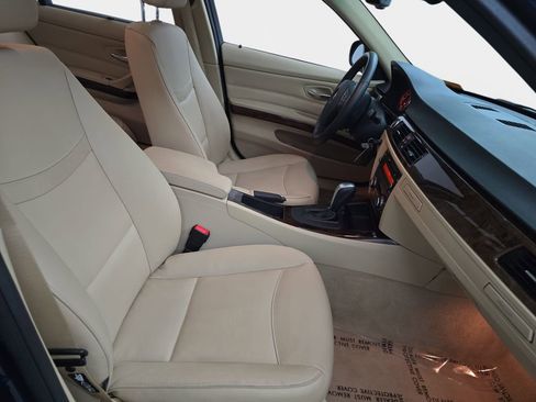 Used 2011 BMW 328i xDrive Sedan AWD/4WD image 10