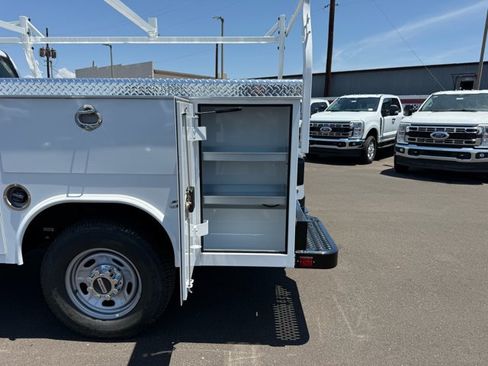 New 2026 Ford F250 XL w/ XL Chrome Package AWD/4WD image 14