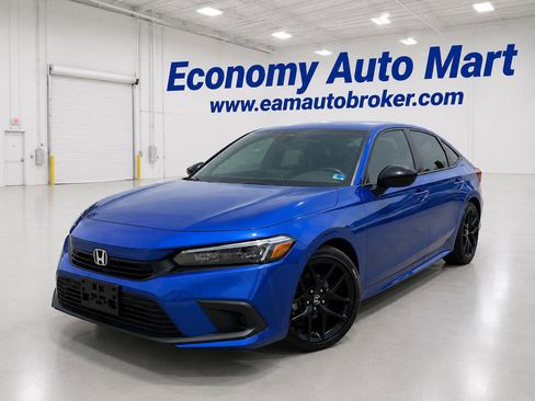 Used 2022 Honda Civic Sport image 1