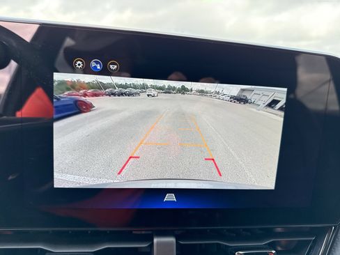 Used 2026 Chevrolet Equinox RS FWD image 23