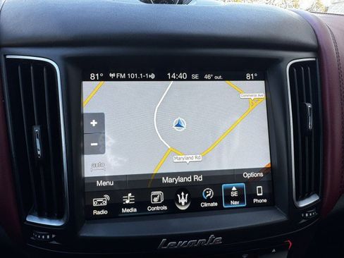 Used 2017 Maserati Levante S image 27