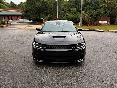 Used 2015 Dodge Charger SRT w/ Technology Group RWD image 2