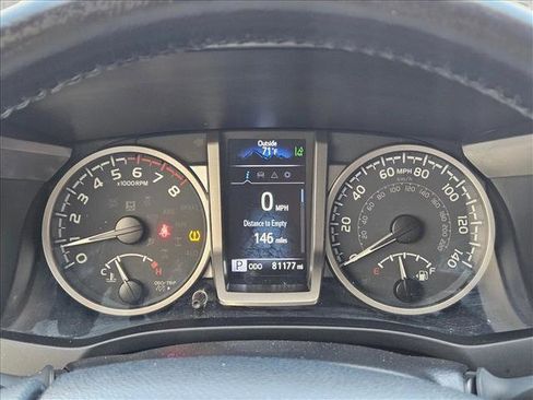Used 2022 Toyota Tacoma SR5 RWD image 11