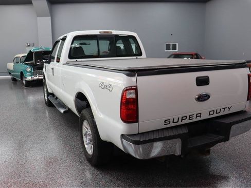 Used 2008 Ford F250 FX4 AWD/4WD image 3