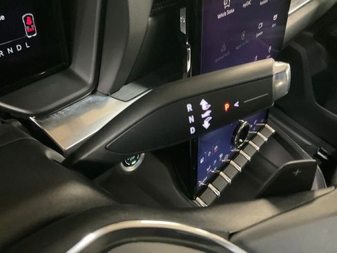 Used 2025 GMC Terrain Elevation image 23