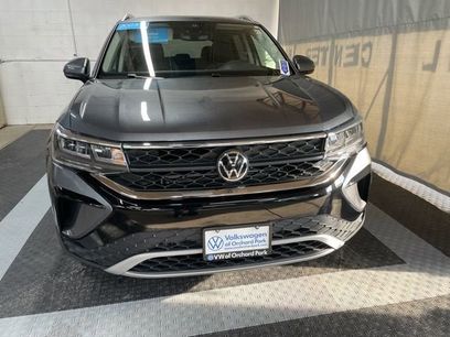Certified 2023 Volkswagen Taos SE w/ Panoramic Sunroof Package