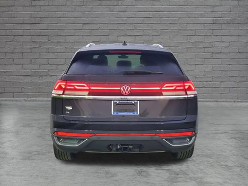 New 2026 Volkswagen Atlas Cross Sport SE FWD image 4