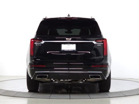 Used 2023 Cadillac XT6 Premium Luxury w/ Technology Package AWD/4WD image 4