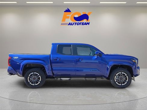 New 2025 Toyota Tacoma TRD Sport image 6