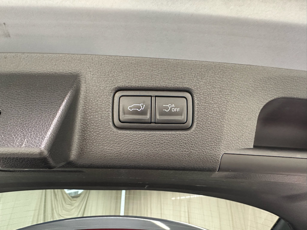 Used 2025 Kia Telluride S FWD image 10