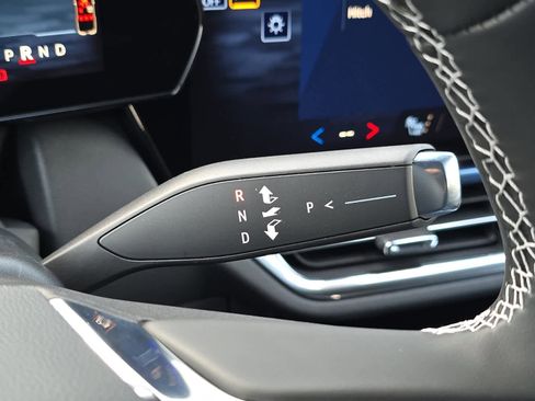 New 2026 Chevrolet Equinox EV LT image 22