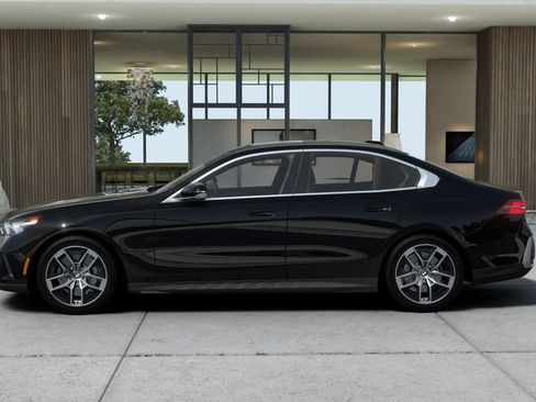 Used 2026 BMW 530i w/ Premium Package RWD image 4
