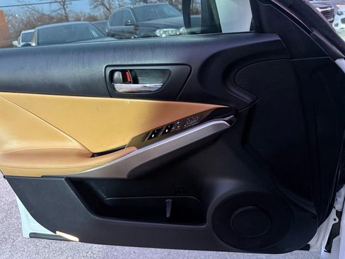 Used 2015 Lexus IS 250 image 16