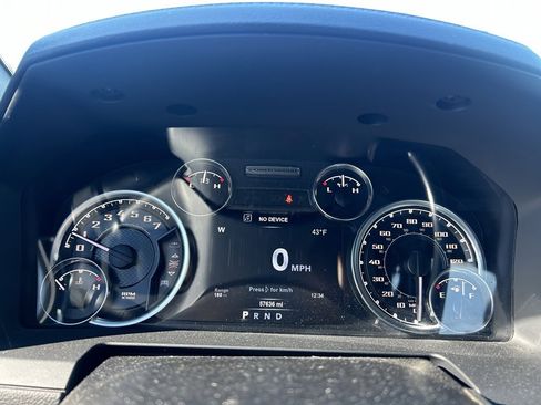 Used 2017 RAM 2500 Power Wagon w/ Leather & Luxury Group image 18