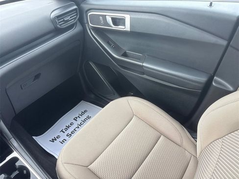 Used 2023 Ford Explorer 4WD image 13