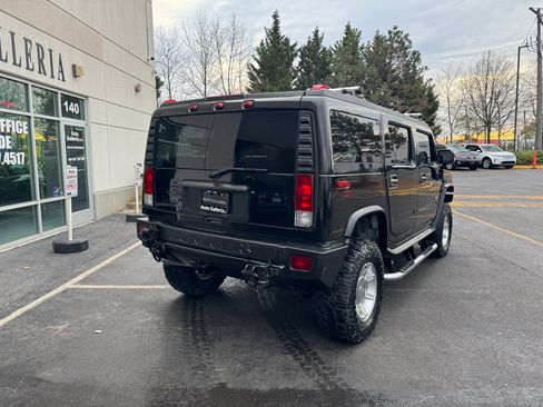 Used 2005 HUMMER H2 w/ Preferred Equipment Group image 5