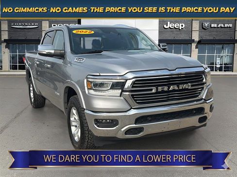 Used 2022 RAM 1500 Laramie AWD/4WD image 1