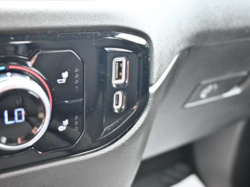Used 2023 GMC Sierra 1500 Elevation AWD/4WD image 26