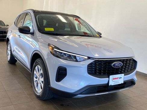 New 2025 Ford Escape Active w/ Tech Pack #1 image 2