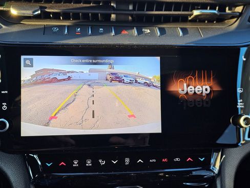 New 2026 Jeep Grand Cherokee L 4WD image 12