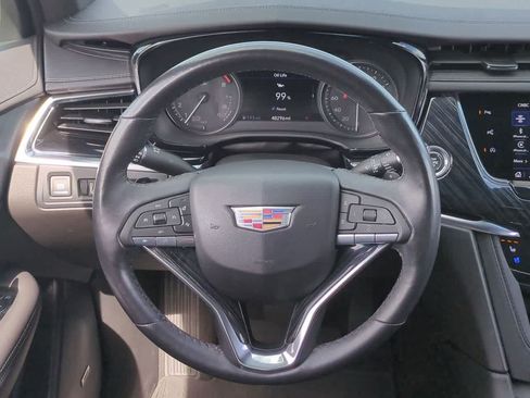 Used 2023 Cadillac XT6 Premium Luxury w/ Technology Package AWD/4WD image 14