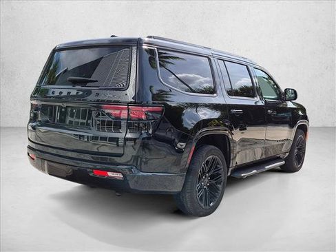 Used 2025 Jeep Wagoneer Series II w/ Premium Group I AWD/4WD image 5