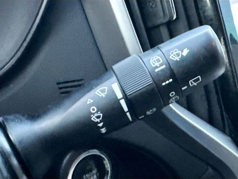 Used 2019 Subaru Ascent Limited image 14