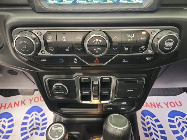 Used 2023 Jeep Wrangler Unlimited w/ Cold Weather Group AWD/4WD image 20
