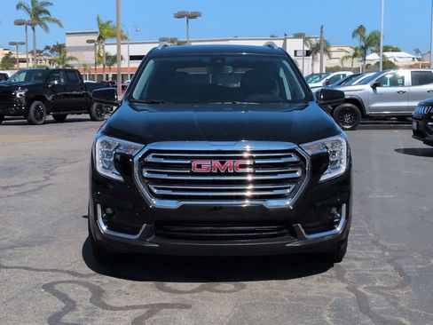 Used 2024 GMC Terrain SLT FWD image 3