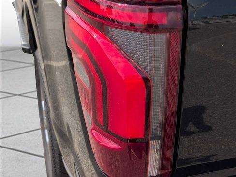 New 2025 Ford F150 Lariat w/ Equipment Group 502A High image 16