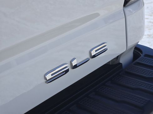 Used 2024 GMC Sierra 3500 SLE w/ SLE Convenience Package AWD/4WD image 14