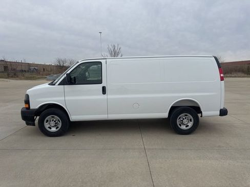 New 2026 Chevrolet Express 2500 RWD image 3